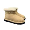 توفر Boots أحذية ثلجية عالية الجودة من الجلد الأصلي أحذية ثلجية حقيقية