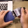 حاملات البطاقة المصغرة الجديدة Dax V3 حامل ورق محمول سليم مصممة مصممة للرجال محفظة ألوان منحدر 5 بطاقات