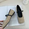 Scarpe casual Zookerlin Sandali di lusso Sandali Top designer italiani 2024 Party Diamond Uppers Summer Pompe da donna Flats Nigeria