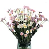 Flores decorativas 15 cabeças Daisy Artificial Plastic Bouquets Fake Bouquets para decoração de casa Decoração de jardim de decoração de decoração de acessórios