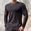 Mens spier o-neck shirts lichtgewicht slank fit lange mouw workout gym t-shirts zachte tees bodybuilding 240409