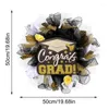 Fleurs décoratives couronne de graduation avec un signe 2024 artificiel pour la porte de la porte d'entrée