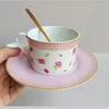 Kaffekrukor Europeisk stil Retro Bone China Flower Cup och Saucer Set English Afternoon Tea Gift Court Style