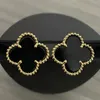 2024 Fashion 4/4 foglie Clover Stamh Orecchini con borchie in argento d'argento in argento 18K agata placcata per donne per le donne di San Valentino Regalo per le gioielli per matrimoni.