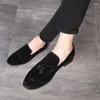 カジュアルシューズzapatos hombres menshoe 2024autumnブリティッシュレザーオールマッチハンサムヘアスタイリスト高地ソーシャル