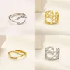 Qualitätsqualität, die mit Top Gold plattierten Sier plattierten Bandringen für Herren Womens Fashion Designer extravaganter Brandbrief Kristall Strass Ring Öffnen verstellbarer Schmuck S