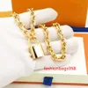 1V Pendant Necklaces New Lock Necklace Designer Padlock Pendant wholesale Luxury High Quality Jewelry women Fashion Gold Silver Rose Gold Gift RJ4715