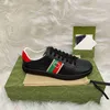Kvinnor Mens Casual Shoes Italy Luxury Gold White Green Red Stripe Italy Tiger Snake Sneaker Trainers Bee Brodered Walking Sports Ace Sneakers Handing Footwear