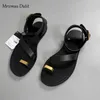 Sandaler MRXMUS DUTIT2023 Summer Fashion New Women äkta läder Flat Clip Toes Sandaler mångsidiga enkla avslappnade strandskor Kvinna Chic 240419