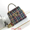 Designer VSLings Vtino Bag Vlen Event 2024 Bags Stud Vlogoo New V-Button Tote Colorful Hollow Hollow Hold Handheld Crossbody Fashionable Handbags Summer BS89