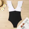 Swimwear Women 2024 Ruffle V-Neck One Piece Swimsuit Femmes Patchwork Patchwork Beach Wear Fssuel Body Body Body Body Femme