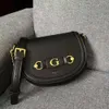 El çantası tasarımcısı sıcak satış% 50 indirim omuz çantaları yeni moda ve modaya uygun asma çanta zinciri eklenmiş tek omuz crossbody bayanlar