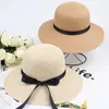 Berets Korean Bow Straw Hat Foolda Summer Sun Ochronę Big Brim