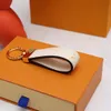 Fashion High Leather Keychain Classic Key Chain Shoe Keychain Carchain Keychain Wallet Designer Men's Colo