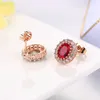 Pendientes de sementales Classic Red Crystal Pendiendo para mujeres Moda Rose Gold Color Fashion Cz Stone Jewelry Brinco Dwe108