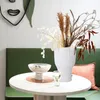 Estatuetas decorativas insere vaso nórdico de cerâmica de altura vaso branco hall hall de planta de flor de mesa de jantar designer de decoração de designer model sala macia