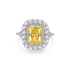 Anello solitario S925 Anello di diamante giallo in argento sterling Womens Floro Ice Copia radiante 8A Zirconia Anello nuziale Banchetto D240419