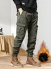 Herrbyxor 2024 Multi-Pockets Winter Cargo Men Fleece Liner Tjock varm Slim Fit Joggers Streetwear Casual Cotton Thermal Trousers