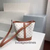 High end Designer bags for women Celli New Leather Water Bucket Bag for Leisure Middle Bag Diagonal Womens Bag original 1:1 with real logo and box