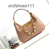 Cuero de roca NUEVO VALLENTINOO Single Overarm Top Top Hobo Cross para mujer Bolsas de piel de vaca Bolso de hombro Diseñador Bolso 2024 Capa IAZQ