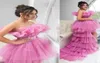 2022 Sexy short roze prom -jurken strapless illusie mouwloze hi lo lengte tule ruches formele feestjurk avondjurken tutu sk6130920