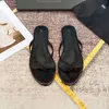 Designer Luxury Santau Splippers Beach Sandales plates confortables Couile en cuir naturel en cuir noir Noir femmes Herringbone Slippers