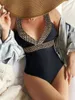 Frauen Badebekleidung 2024 V-Ausschnitt Badeanzug ein Stück schwarze sexy Frauen baden Schwimmanzug weiblich gepolstert Monokini Sommer Beachwear Bodysuit