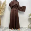 Ethic Ostrocie Długie sukienki z rękawami Abaya dla kobiet satynowe Sumne Summer Dubai muzułmańskie skromne szatę kimono Ramadan Islamski