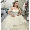 아이보리 레이스 볼 가운 Quinceanera 드레스 2024 Crystal Appliques 달콤한 16 드레스 레이스 업 생일 가운 멍청이 de 15 anos