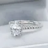 Pierścień Solitaire Dezo Oval Cut 2ct Solitaire Moissanite Diamond Pierścień zaręczyn