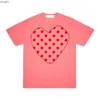 Tshirt de marque CDGS T-shirts pour hommes de créateurs d'été Play T-shirt Commes à manches courtes Femmes des Badge Garcons broderie de coeur RE 9295