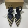 Sandals Traf tece sandálias listradas para mulheres no verão de 2024. Casual Strap Patch Patch Ponto de trabalho Toe Fino Sapatos femininos de salto alto Q240419