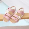 Sandalen Kinderschuhe Sommerstil Kinder Sandalen Mädchen Prinzessin schöne Blumenschuhe Kinder flache Sandalen Baby Mädchen Gladiator weich 240419