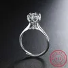 Solitaire Ring Gra Sertifikalı 5Ct Moissanite Ring VVS1 Yuvarlak Labouz Elmas Solitaire Solitaire Halkası Kadın Nişan Vakt Alyans Takı D240419