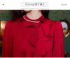 Frauenblusen 2024 Frühling elegant rote Satin Frauen Perlen Rüschen Bluse Langarm Mode koreanische Büro Damen Arbeit Hemd Grundfutter Frau