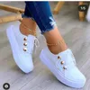 Chaussures décontractées Femmes blanches Sneakers Fashion Plateforme de toile de printemps d'été Vulcanize Zapatillas Mujer