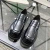 Cool Qixiu European Style Light New Men's Fashion High Cut Business Casual ОДИНСКАЯ ОДНОВАЯ КОЖИВАЯ