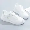 Chaussures décontractées Été pour femmes épaisse semelle blanche printemps automne plate-forme respirante tennis femme tendance ronde tête femelle sneaker2024