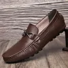 Scarpe casual di alta qualità uomini in pelle genuina morbida mocassini phirini comodi comodi guidare grandi dimensioni 36-47