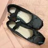 Custom Dance Shoes Training weiche Sohlen bequeme Handlichkeit Satin Kleid Schuhe Quadratz Zehen Bowknot Ballet Flats Flats