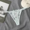 Culotte de femmes en denterie de lingerie en denterie creux creux de tongs sous-vêtements G-string stimules respirant transparent sans couture