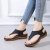 Yaz Oxford Kadın Sandalet Daireleri Terlik PU Deri Flip Flops Kemer Toka Kadın Ayakkabı 2023 Roma Moda Kadın Slaytları 240407