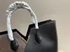 24SS Women's Luxury Designer Kimono Tote Bag Women's Handbag Shopping Bag axelväska Elbow Bag Premium Chic Elegance 30cm Pviph