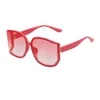 2024 Designerskie okulary przeciwsłoneczne dla damskich Nowe zakrzywione soczewki Zaawansowane wrażenie Małe okulary przeciwsłoneczne damskie szklanki ultrafioletowe szklanki