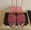 Zapatillas transparentes sandalias de gelatina de pvc letra para mujer impresas zapatillas de verano deslizizas de silicona chanclas de zapatillas planas zapatillas