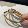 Bracelet V Gold High Edition Love Edition étroite Full Sky Star Bracelet Women's Shet Plating 18K Rose Gold Fashion Advanced Advanced Classic Couple Bracelet 181 213