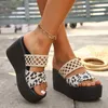 Zapatillas leopardo tacones altos zapatos para mujer plataforma sandalias diseñador de verano 2024 bombas chanclas playa mujer toboganes