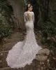 2024 Mermaid Wedding Jurken Lange mouwen Holle rug Bruidsjurken Custom Made Lace Appliques Feather Sweep Train Truppel jurk