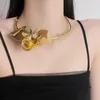 Pendants Designer Metal Three-dimensional Big Flower Necklace Female 2024 Explosive Online Red Temperament Collar