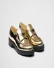 Avec boîte Métalliques en cuir mots de robe chaussures Gold Silver Luxury Femmes Designer Sneakers de mariage épais semelle en caoutchouc Slip on Loafer4168727